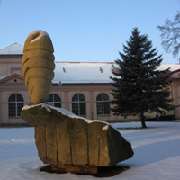 Entomologická kompozice, pískovec, 2008, umístěno v areálu psychiatric nemocnice, Dobřan